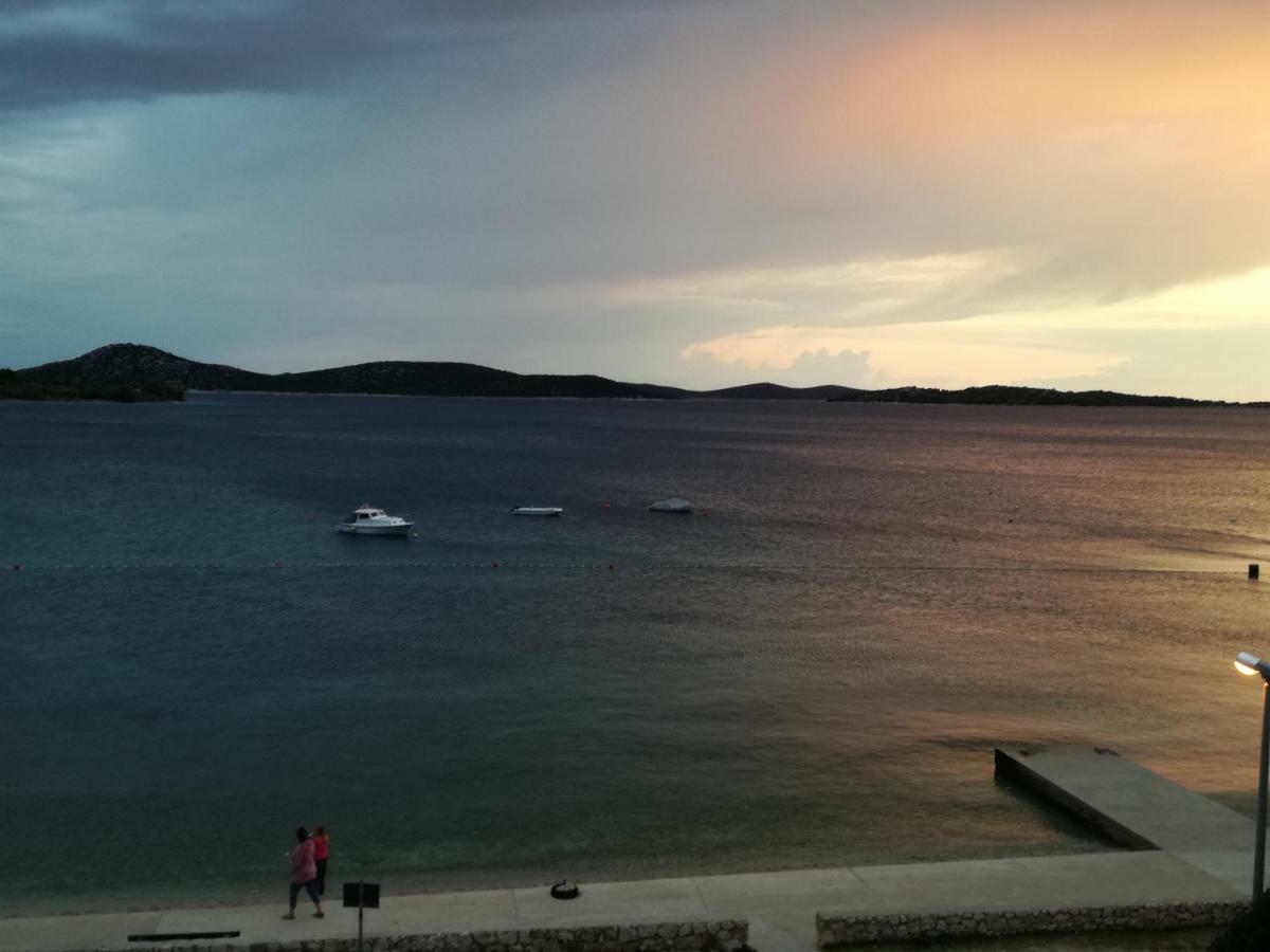 Apartmani Irina Vodice Luaran gambar